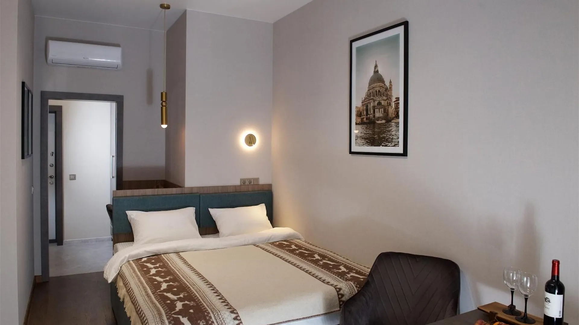 Allurapart Elehant Kyiv Apartment